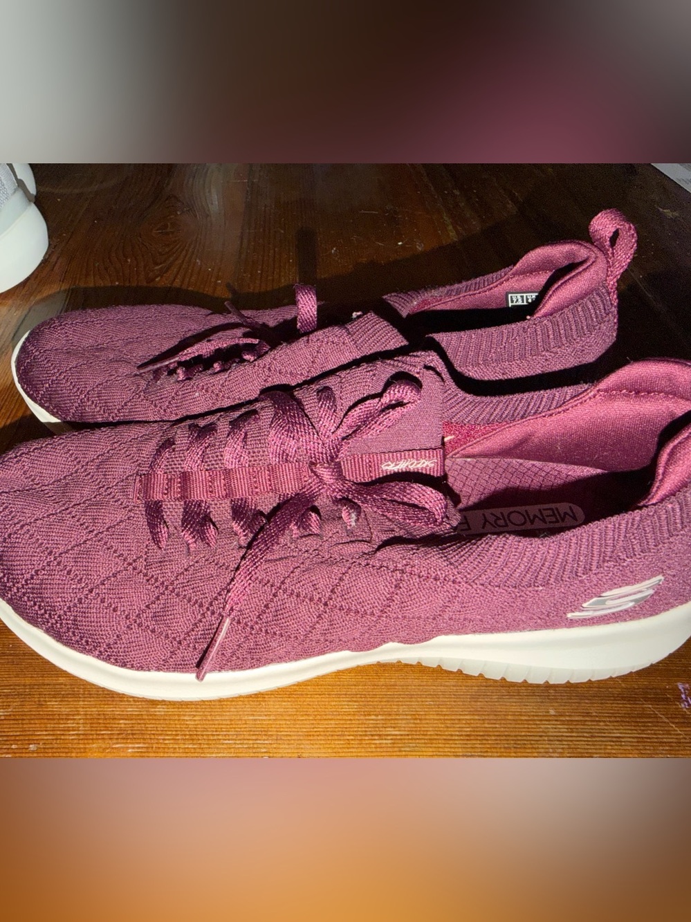 Skechers Air-Cooled Memory Foam Burgundy Sneakers Women’s Size 7.5
